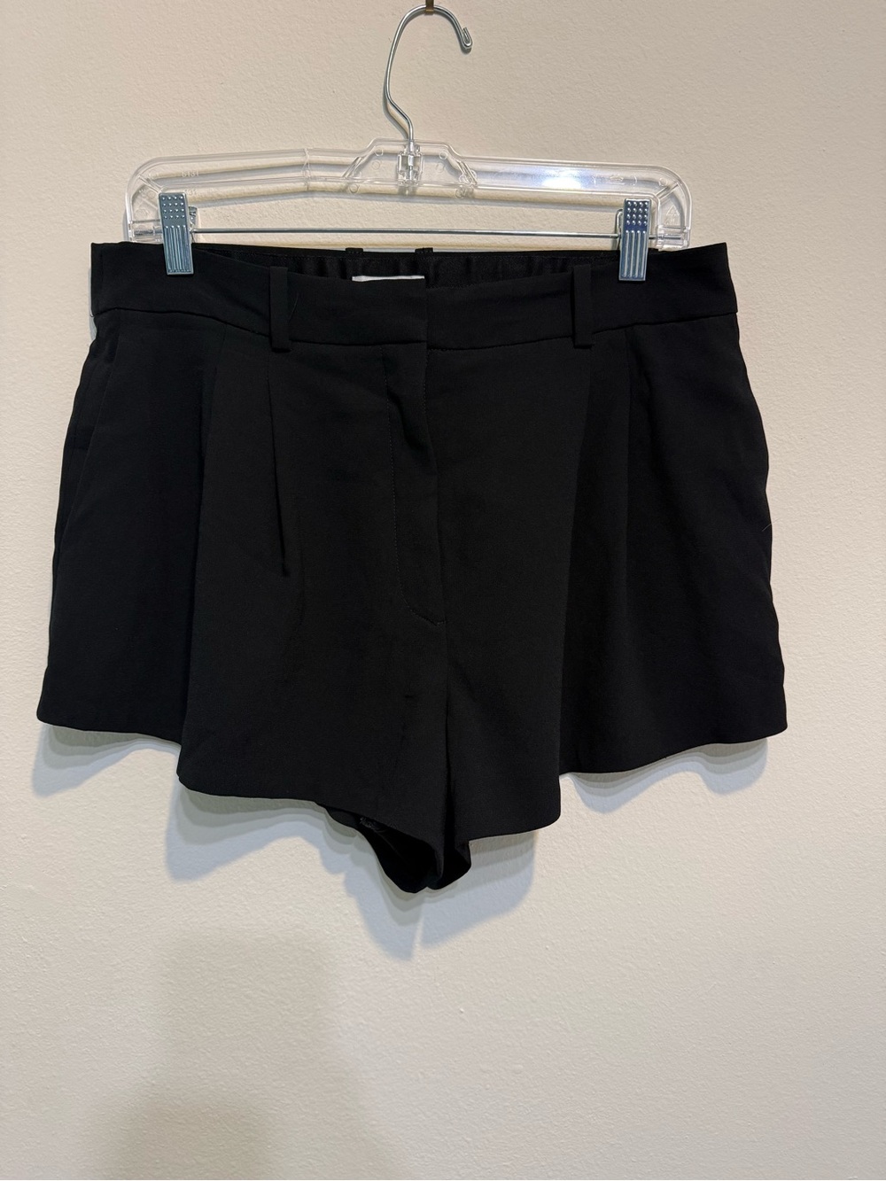 Aritzia Black High-Waist Tailored Shorts